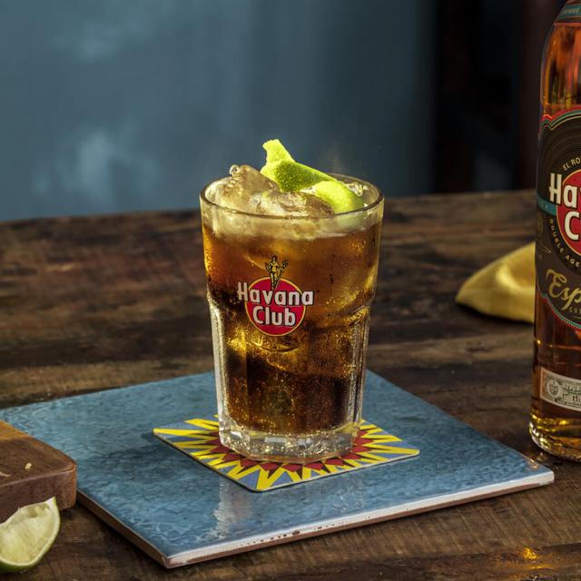 cuba libre cocktail