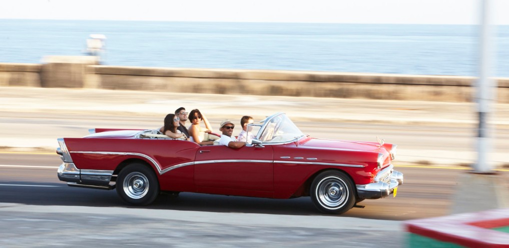 Ride in Classic car by the malecon